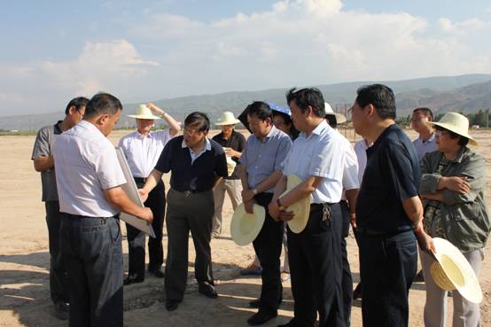 青海省國(guó)資委副主任毛占彪實(shí)地考察物產(chǎn)集團(tuán)重點(diǎn)項(xiàng)目